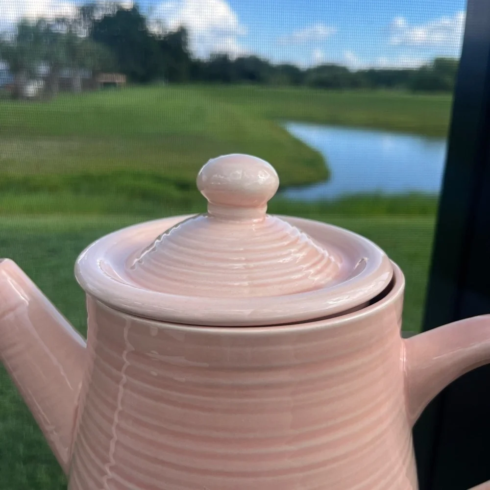 franciscan reflection peach 1982-1984 coffee pot USA 7 3/8” with lid
